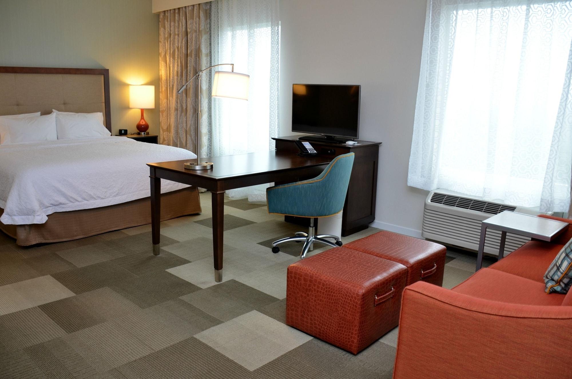 Hampton Inn & Suites - Де-Ленд Екстер'єр фото